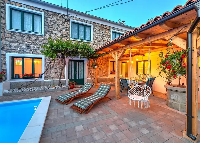 Vikendica Andelika *