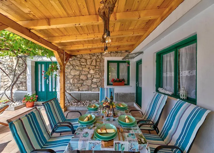 Andelika Vikendica Drivenik