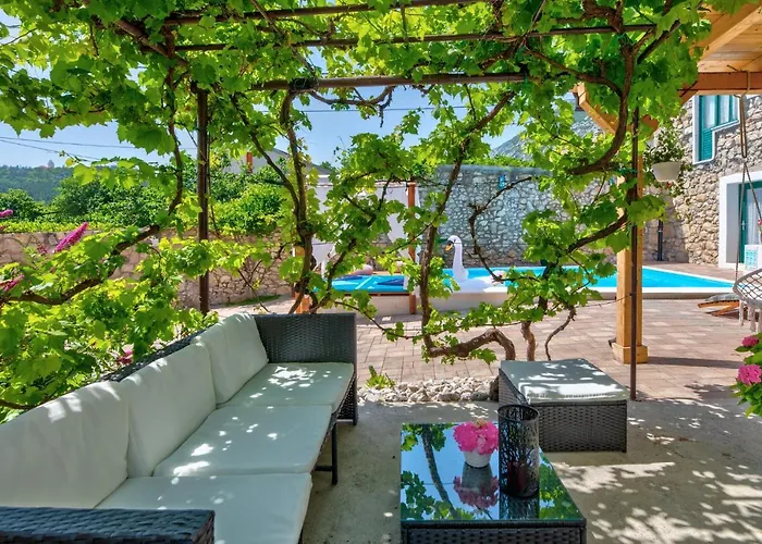 Andelika Vikendica Drivenik